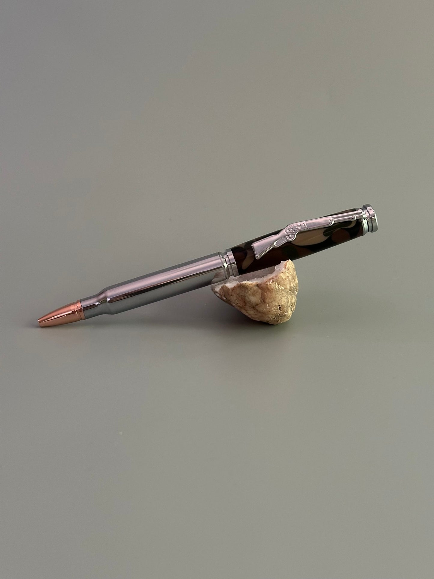 30.06 Rifle Cartridge Bullet Pen – Handcrafted Camouflage Twist Pen with Chrome & Copper Accents for Hunters & Gun Lovers
